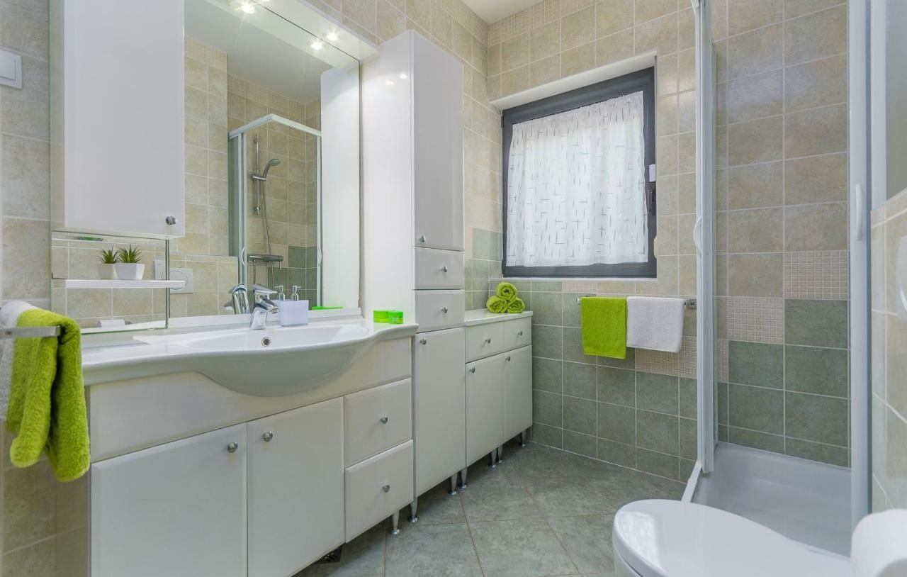 Luxury Apartment Lella Rovinj Exterior photo